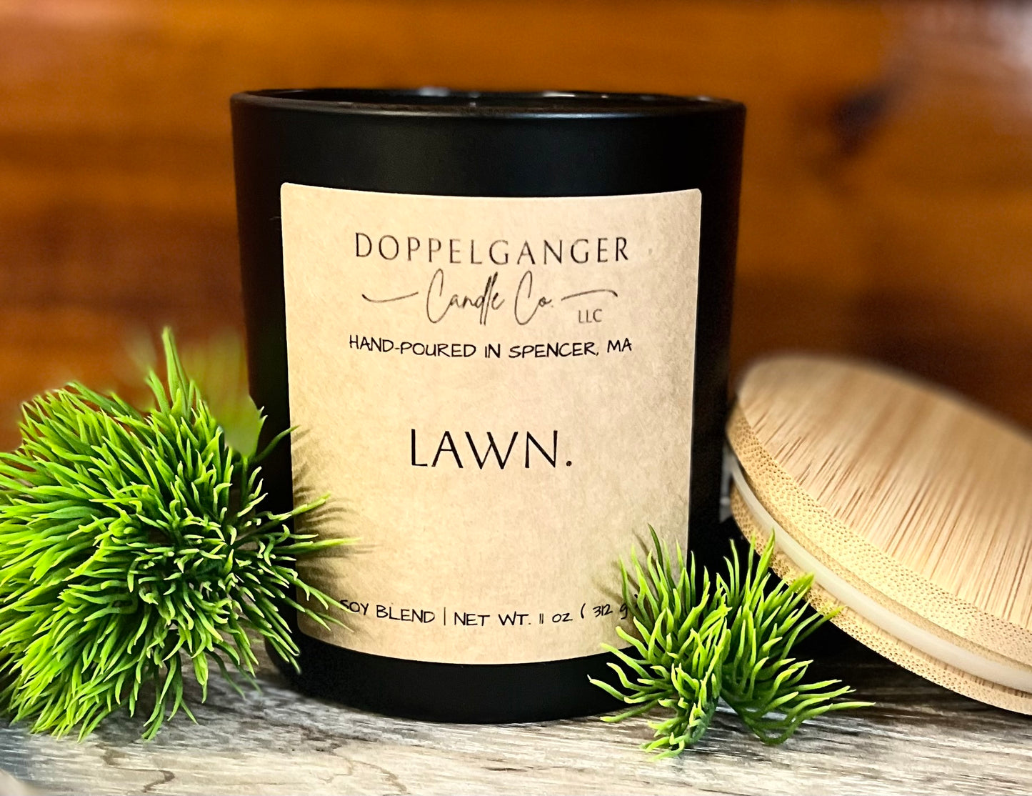 LAWN. Candle
